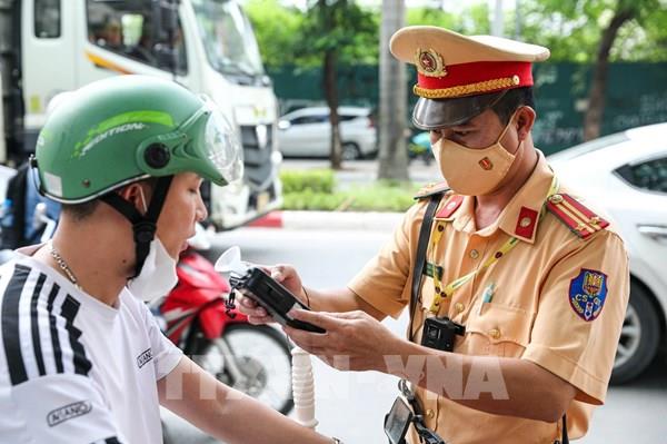 Ngày đầu cả nước ra quân kiểm soát nồng độ cồn, xử lý gần 1.300 trường hợp