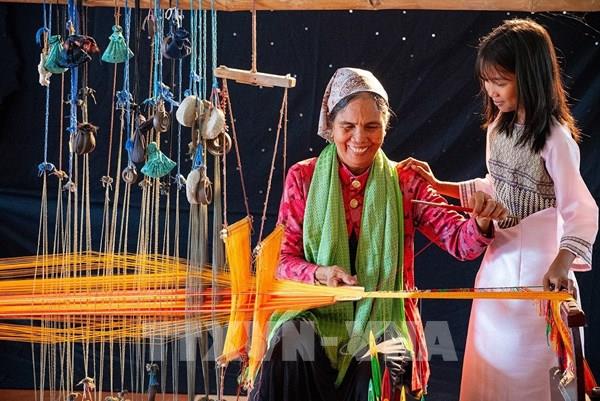 Làng dệt Mỹ Nghiệp – Giữ hồn thổ cẩm Chăm