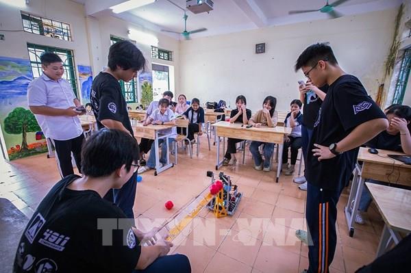 Những hạt giống STEM được ươm từ dòng vốn nghĩa tình