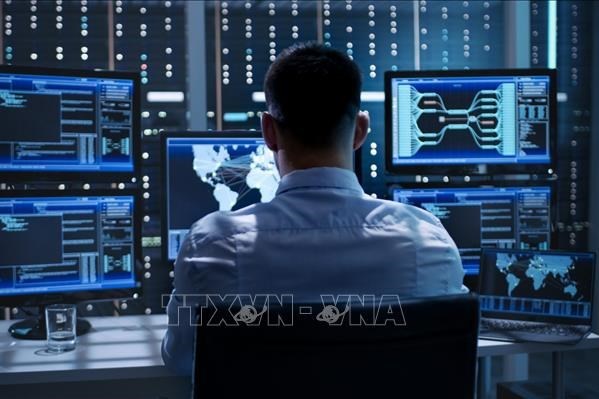 Ngân hàng gia tăng lớp bảo vệ khách hàng trước các giao dịch đáng ngờ