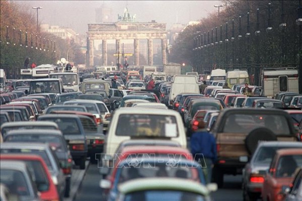 EU siết chặt quy định về an toàn giao thông