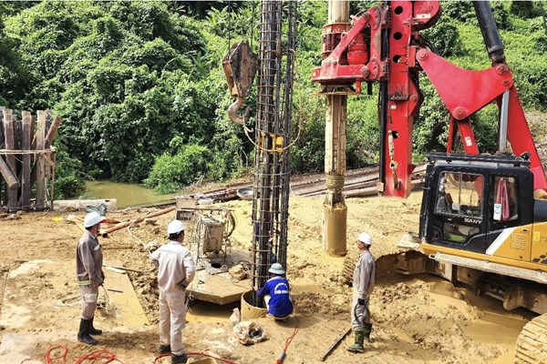Tôn vinh tập thể, cá nhân tiêu biểu ngành xây dựng  Hà Nội