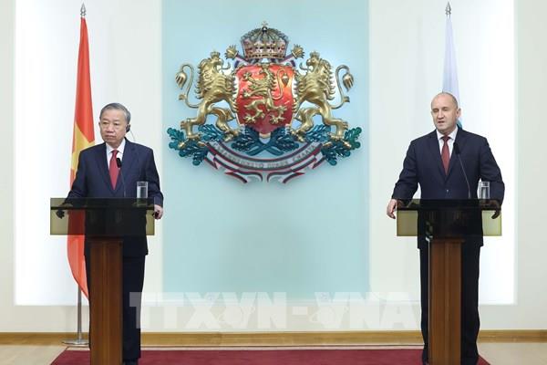 Việt Nam – Bulgaria thiết lập quan hệ Đối tác chiến lược