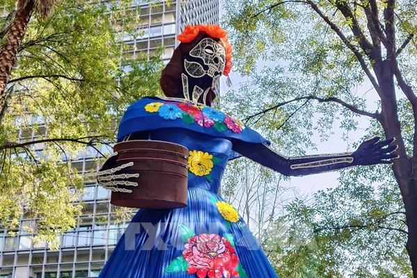 Sắc màu mộng mị của Alebrijes trên đại lộ Paseo de Reforma