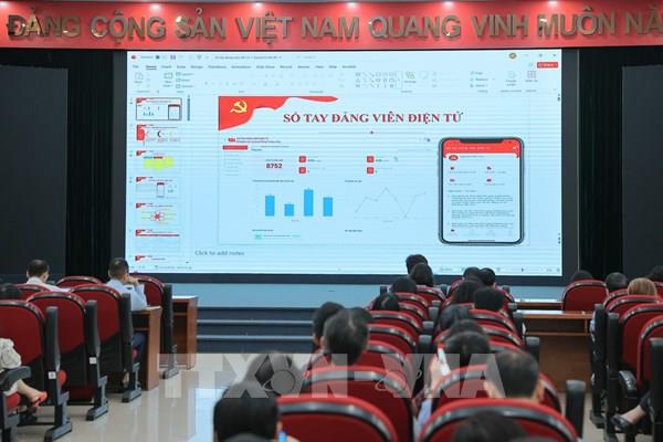 TTXVN tập huấn sử dụng "Sổ tay Đảng viên điện tử"