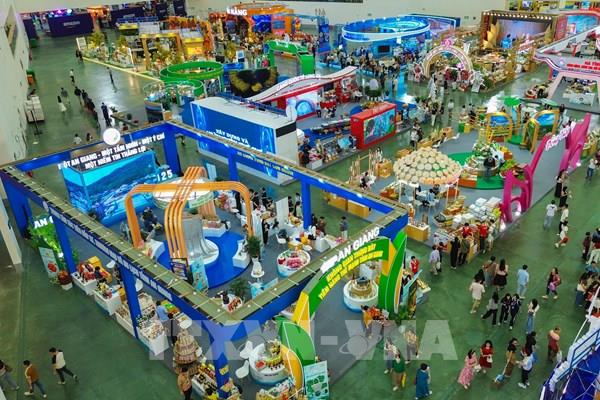 Hội chợ Mùa Xuân 2026: Miễn phí 20m2 trưng bày trong nhà giàn