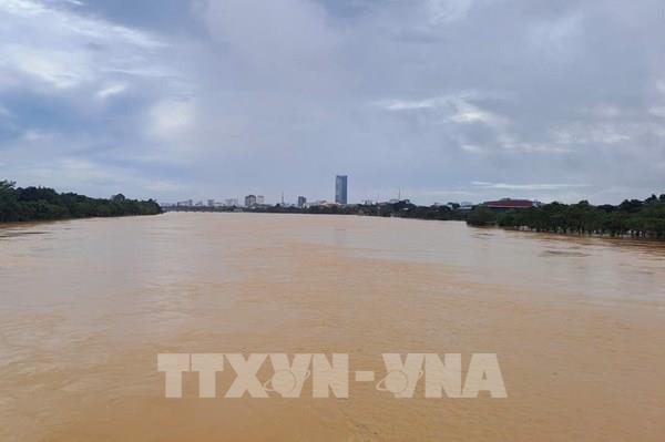 Huế khẩn trương tìm kiếm 6 người mất tích do mưa lũ