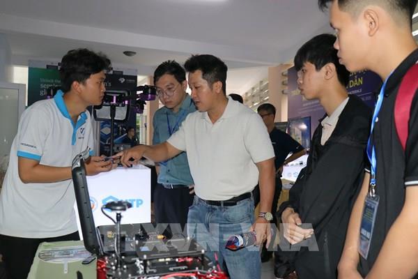 Tạo bứt phá cho công nghiệp ngành bán dẫn