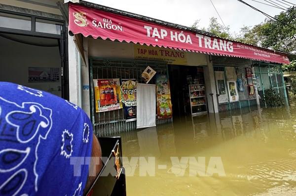 Đà Nẵng: Nhiều điểm dân cư vẫn ngập nặng cần hỗ trợ