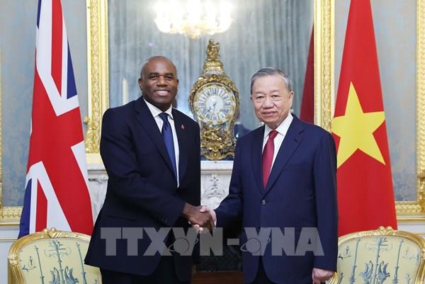 Tổng Bí thư Tô Lâm gặp Phó Thủ tướng Anh David Lammy