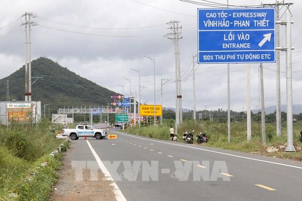 Cấp bách ứng phó với nguy cơ mất an toàn kết cấu cầu đường