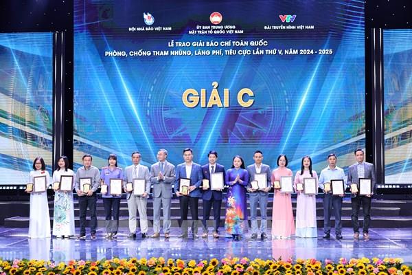 44 tác phẩm được trao Giải Báo chí toàn quốc phòng, chống tham nhũng, lãng phí, tiêu cực lần thứ V