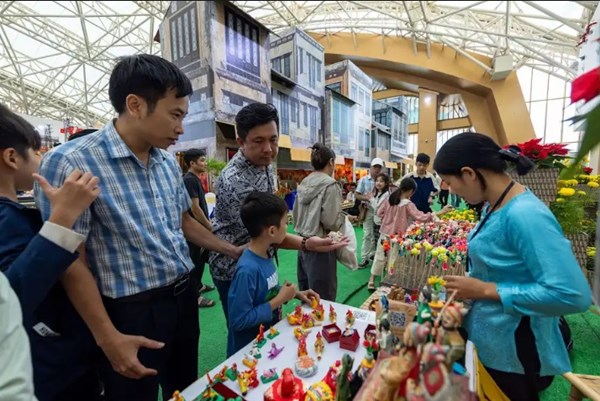 Hội chợ Mùa thu 2025: Siêu sự kiện đang khiến giới trẻ phát sốt