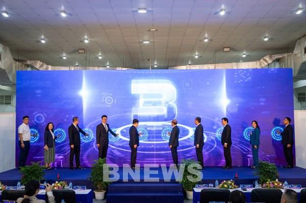 Khai mạc Triển lãm Quốc tế Điện tử và Thiết bị thông minh Việt Nam