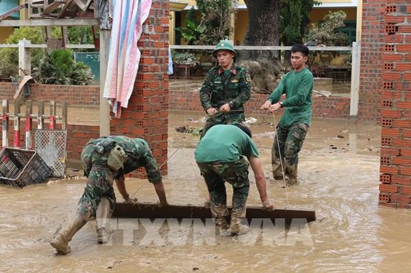 Khẩn cấp hỗ trợ các địa phương miền Trung khắc phục hậu quả mưa lũ