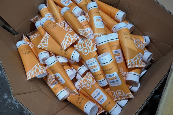 Triệt phá đường dây sản xuất, kinh doanh mỹ phẩm giả quy mô lớn