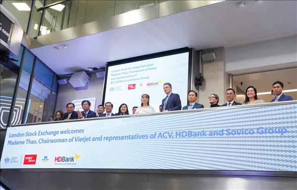 Lãnh đạo HDBank thăm Sàn giao dịch chứng khoán London
