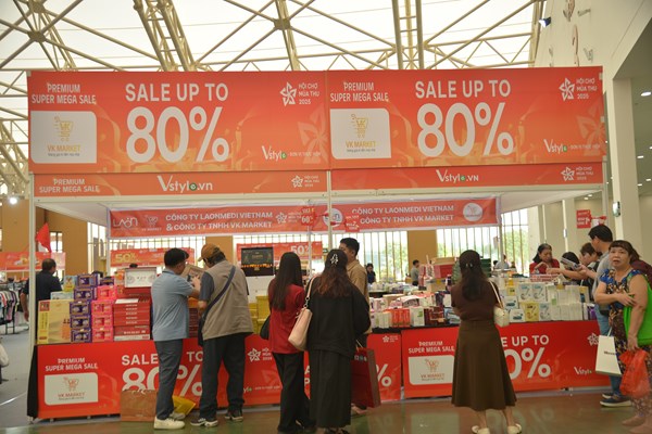 Hội chợ Mùa thu 2025: Nhiều chương trình ưu đãi khủng, giảm giá sâu