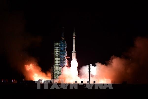 Trung Quốc phóng thành công tàu vũ trụ có người lái Thần Châu-21