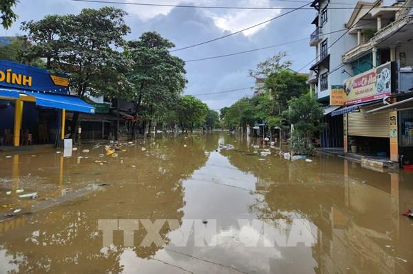 Thủ tướng chỉ đạo khắc phục nhanh hậu quả mưa lũ tại khu vực Trung Bộ