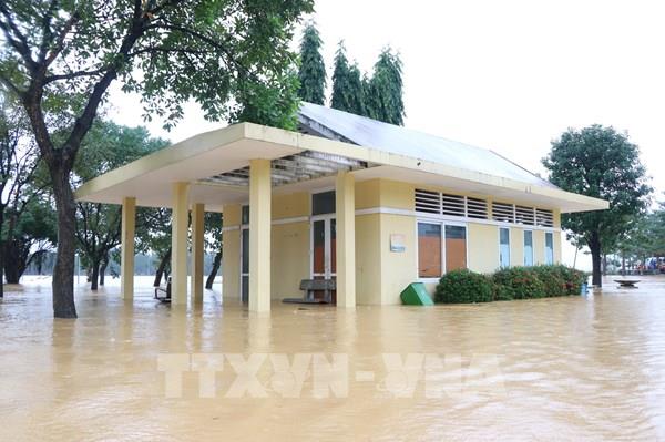 Học sinh thành phố Huế tiếp tục nghỉ học ngày 3/11