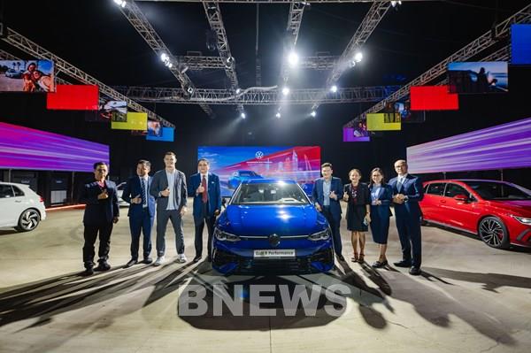 Vì sao Volkswagen Golf thế hệ mới lại chênh lệch giá đến 1,1 tỷ đồng?