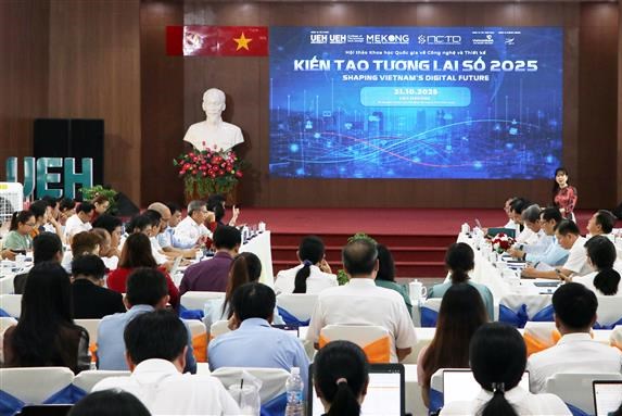 Chuyển đổi số: Thách thức và cơ hội tại Đồng bằng sông Cửu Long