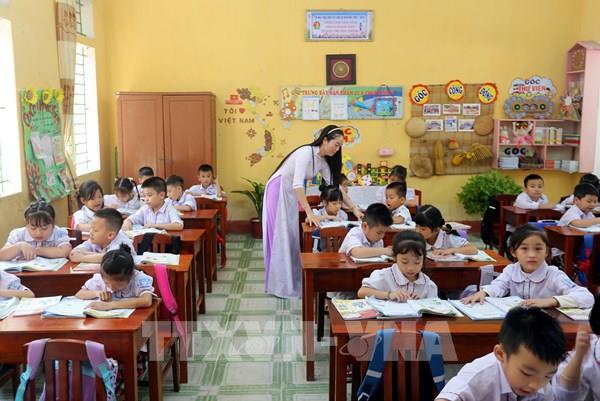 Đề xuất áp dụng hệ số lương đặc thù cho giáo viên công lập