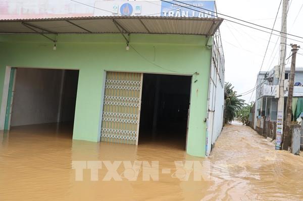 Đà Nẵng khẩn trương di dời dân ra khỏi vùng nguy hiểm