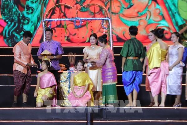 Lễ hội Ok om bok - “Rực rỡ sông trăng, bừng sáng di sản”