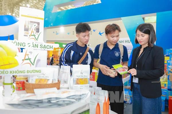 Nâng tầm vị thế thương hiệu Việt