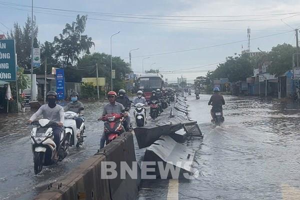 Cấp bách khắc phục giao thông trên các tuyến quốc lộ, cao tốc trọng điểm