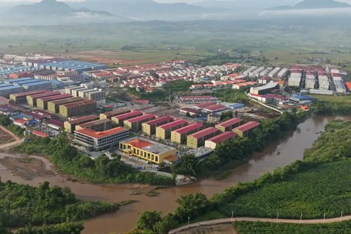 Thái Lan bắt giữ gần 1.600 người trốn khỏi trung tâm lừa đảo ở Myanmar