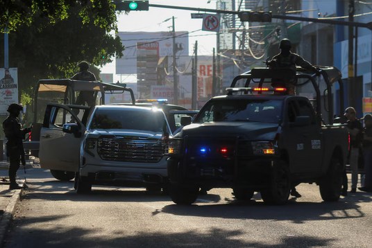 Cảnh sát Mexico tiêu diệt 13 nghi phạm trong chiến dịch giải cứu con tin