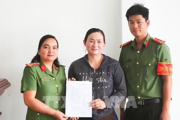 Nữ đại úy Công an Cần Thơ trả lại tiền do người khác chuyển nhầm