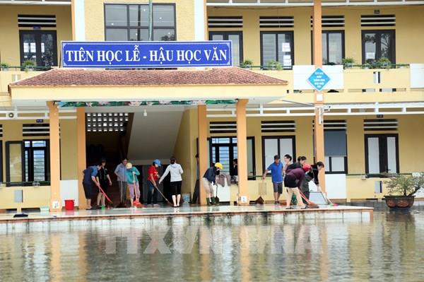 Quảng Trị khắc phục hậu quả mưa lũ với phương châm “nước rút đến đâu khắc phục đến đó”