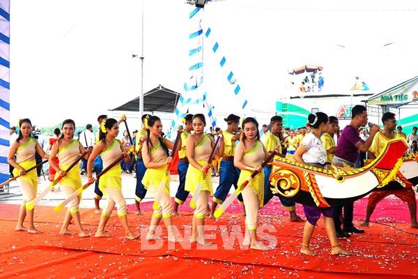 Ok Om Bok soi sáng niềm tin mới trên đất An Giang