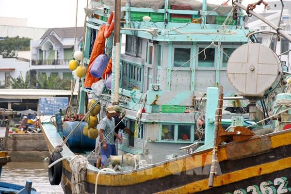 Lâm Đồng kiểm tra an toàn các hồ chứa, tàu thuyền trước bão số 13