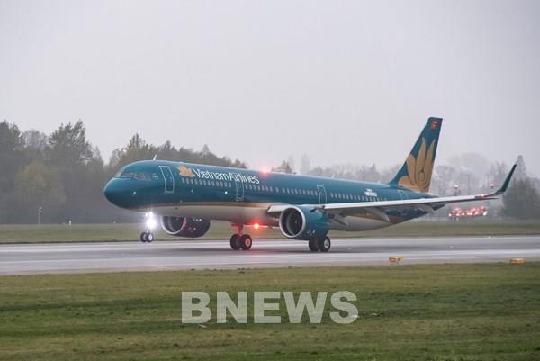 Tạm ngừng tiếp thu tàu bay tại 5 cảng hàng không khu vực miền Trung từ chiều 6/11