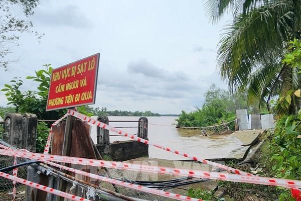 Vĩnh Long khẩn trương khắc phục sạt lở bờ sông Giao Hòa