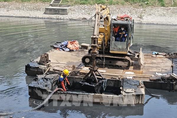 Hà Nội triển khai công trình khẩn cấp chống ngập và làm sạch sông Tô Lịch