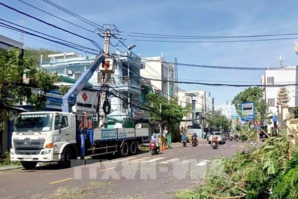 Điện lực miền Trung khôi phục cấp điện cho hơn 555.000 khách hàng