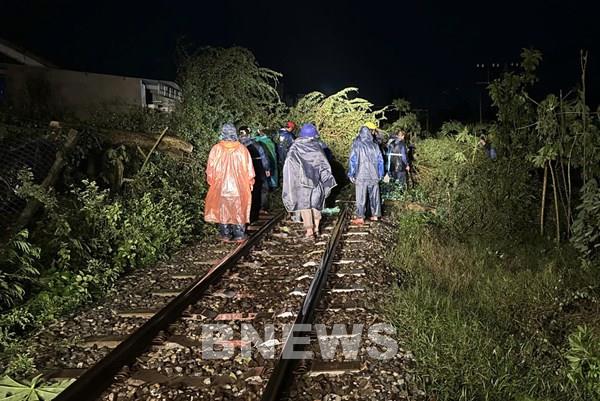 Cục Đường sắt yêu cầu điều chỉnh kế hoạch chạy tàu qua vùng bị ảnh hưởng thiên tai