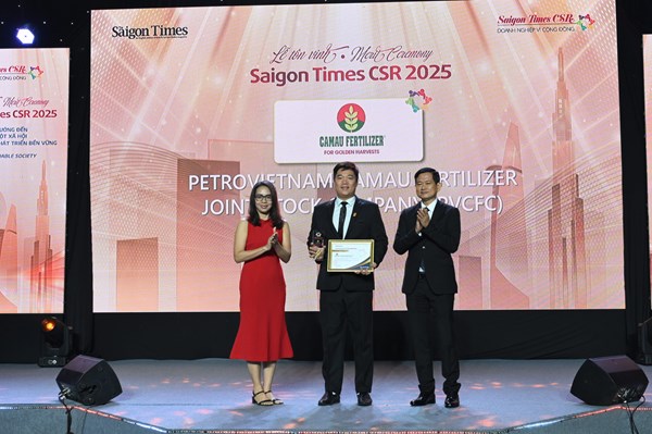 Phân bón Cà Mau tiếp tục được vinh danh "doanh nghiệp vì cộng đồng"