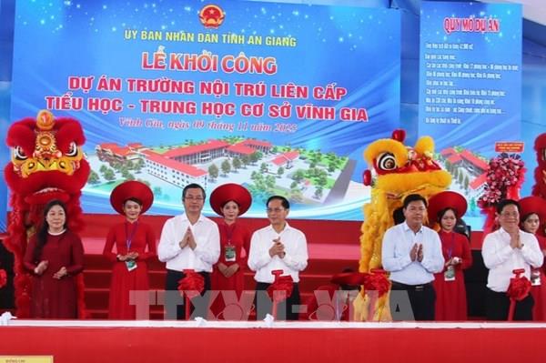 Phó Thủ tướng Bùi Thanh Sơn dự Lễ khởi công trường học tại các xã biên giới tỉnh An Giang