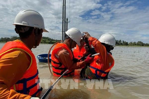 EVN tập trung khôi phục vận hành lưới điện ở các khu vực bị thiên tai