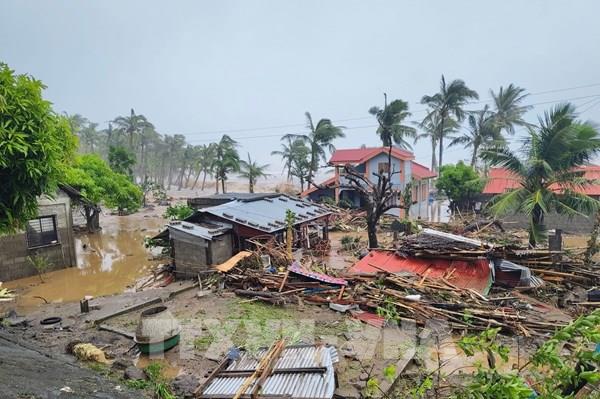 Bão Fung-wong rời Philippines, đi vào Biển Đông
