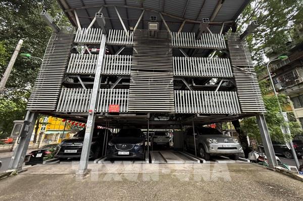 Hà Nội ngày càng “ngộp thở” vì thiếu chỗ đỗ xe