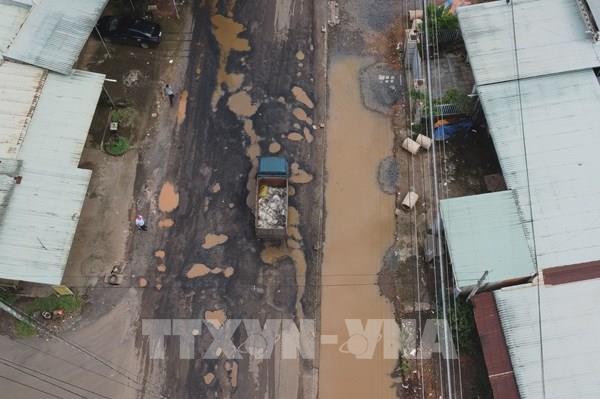 Đường chưa xong, cuộc sống người dân bị "xới tung”