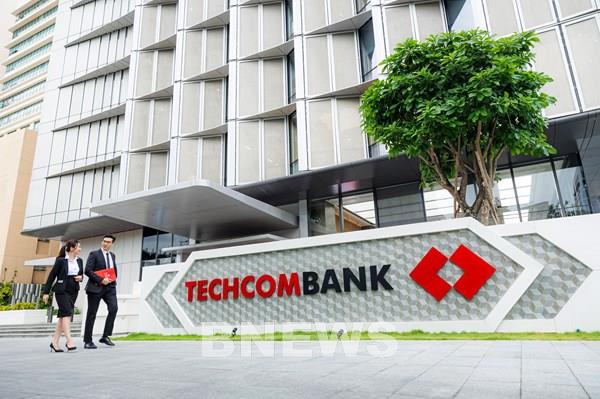 Fitch lần đầu xếp hạng tín nhiệm Techcombank với triển vọng "Tích cực"